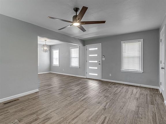 5th image of 2815 NW 44th St