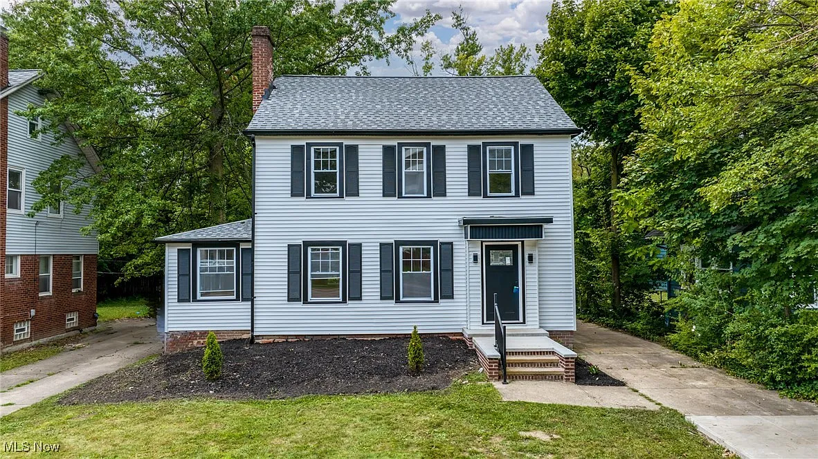 1492 S Taylor Rd photo 1
