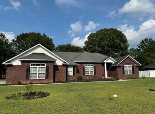 1084 Nicole Dr, Manning, SC 29102