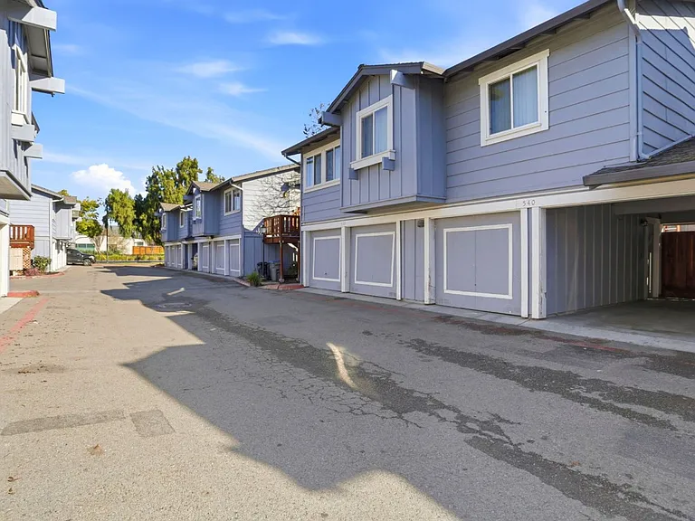 540 Groth Pl — Photo 24