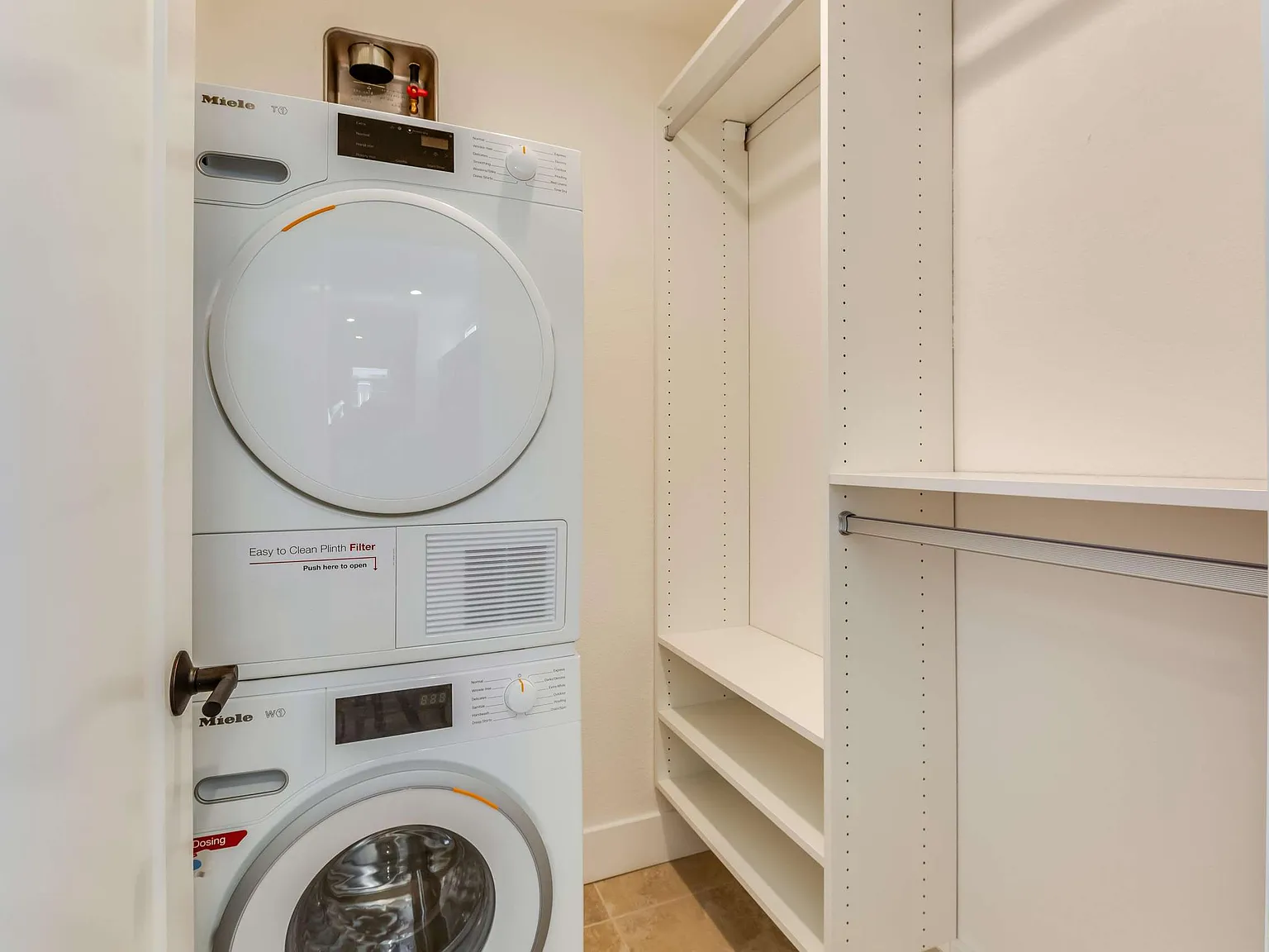 Studio, 310 sqft, $1,800 — Photo 4