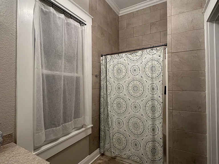 2316 E 3rd Ave — Photo 11