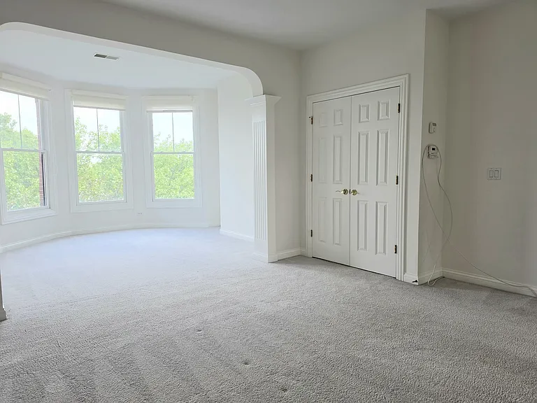 2085 Valor Ct — Photo 19