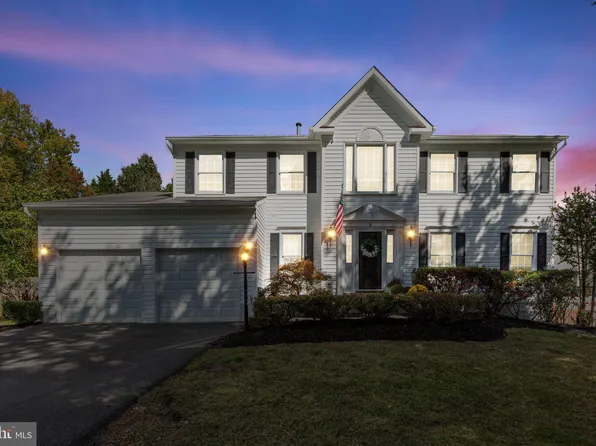 6 Yorkshire Ct, Stafford, VA 22554