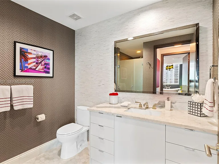 5959 Collins Ave #1201 — Photo 34