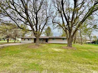 1401 12th Ave, Viola, IL 61486