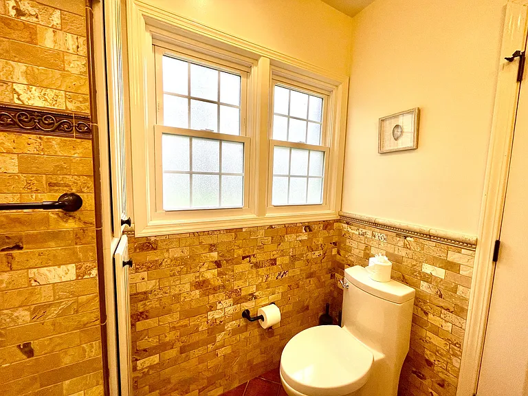 60 Devon Rd — Photo 30