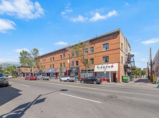 2210 4th St SW #10, Calgary, AB T2S1W9