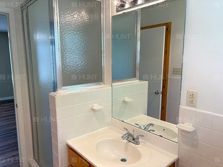 9044 McConnell St — Photo 12