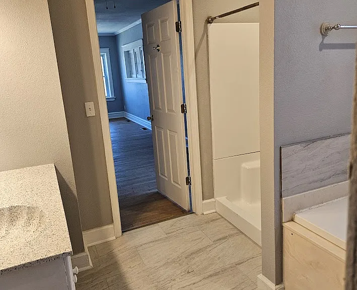 8523 Drury Ln — Photo 8