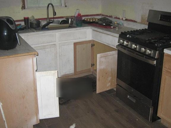 4th image of 2208 Bonnie Brae Ave