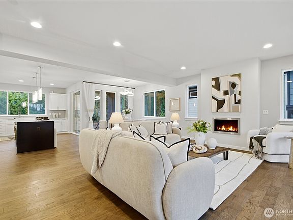 3rd image of 8328 138th Lane SE