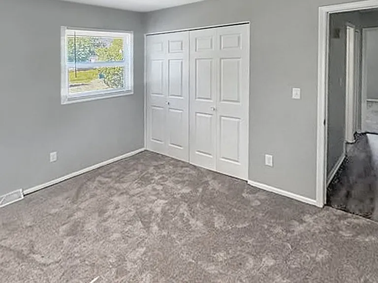 2077 Andrew St SE — Photo 16
