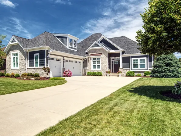 24444 River Crossing Dr, Shorewood, IL 60404