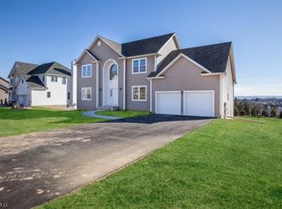 15 Jacob Way, Phillipsburg, NJ 08865