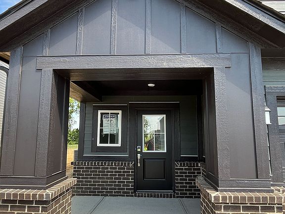 2nd image of 3707 Pinnacle Dr
