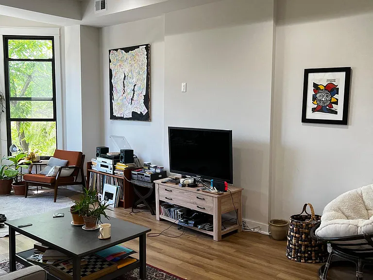 2138 N Halsted St #2F — Photo 4