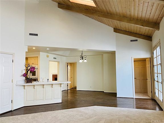 3rd image of 721 Pepperglen Dr