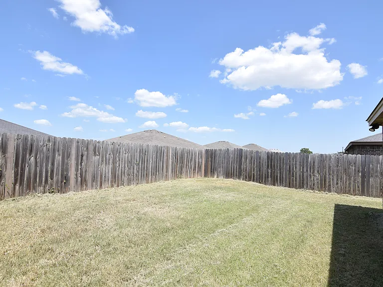 1209 Loyal Ln, Killeen — Photo 18
