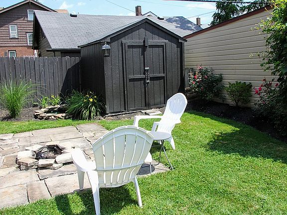 4th image of 3829 W 160th St