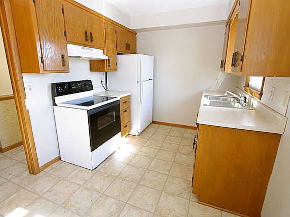 4th image of 1839 Hayes St NE