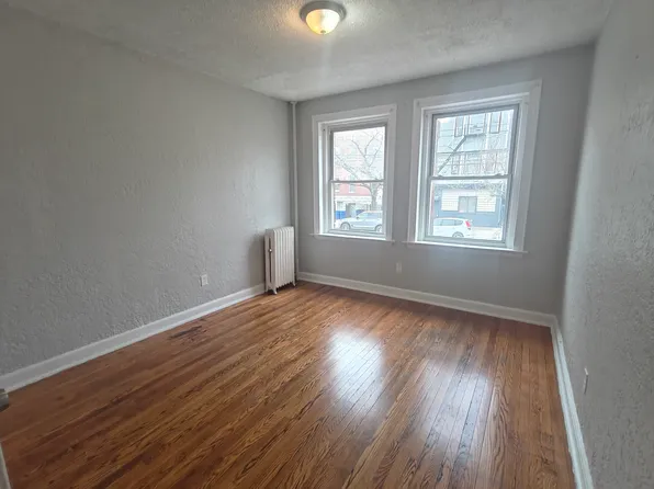 684 Summer Ave, Newark, NJ