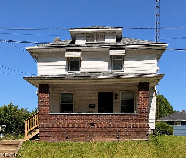 1st image of 1150 Forest Ave