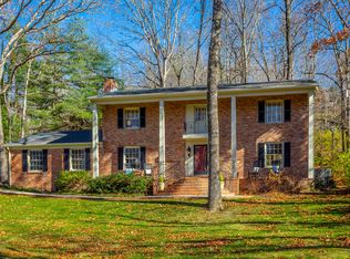 937 Dunsinane Rd, Signal Mountain, TN 37377