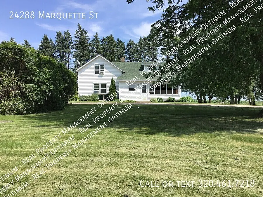 4 Bedroom 1 Bath Long Prairie Rental - Country Farm House Setting! Available Now — Photo 2