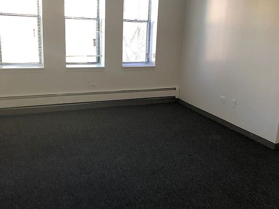 2nd image of 542 N Pine Ave APT 202