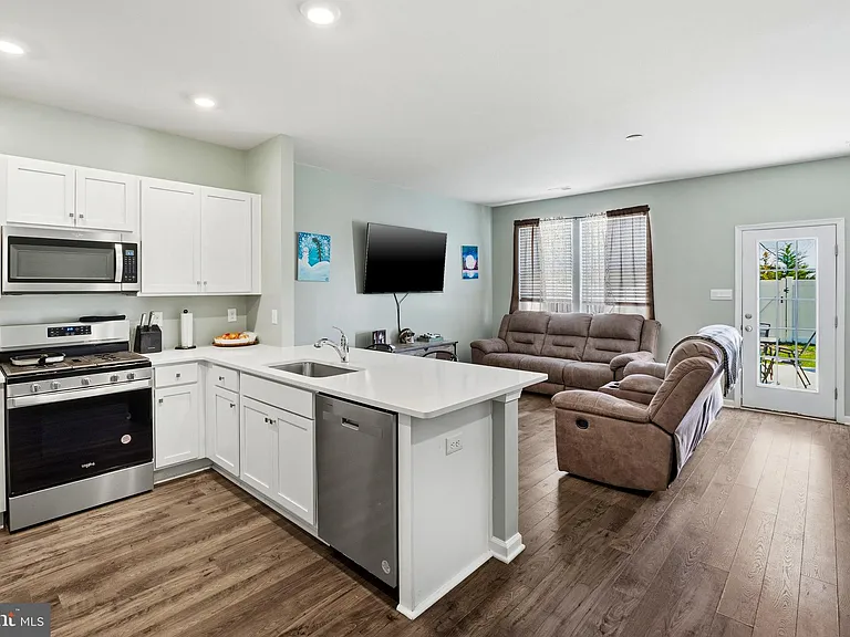 169 Sickler Ct — Photo 6