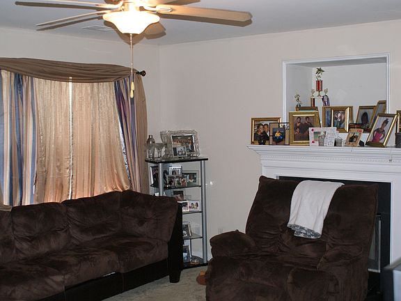 3rd image of 9024 Fieldstone Trl