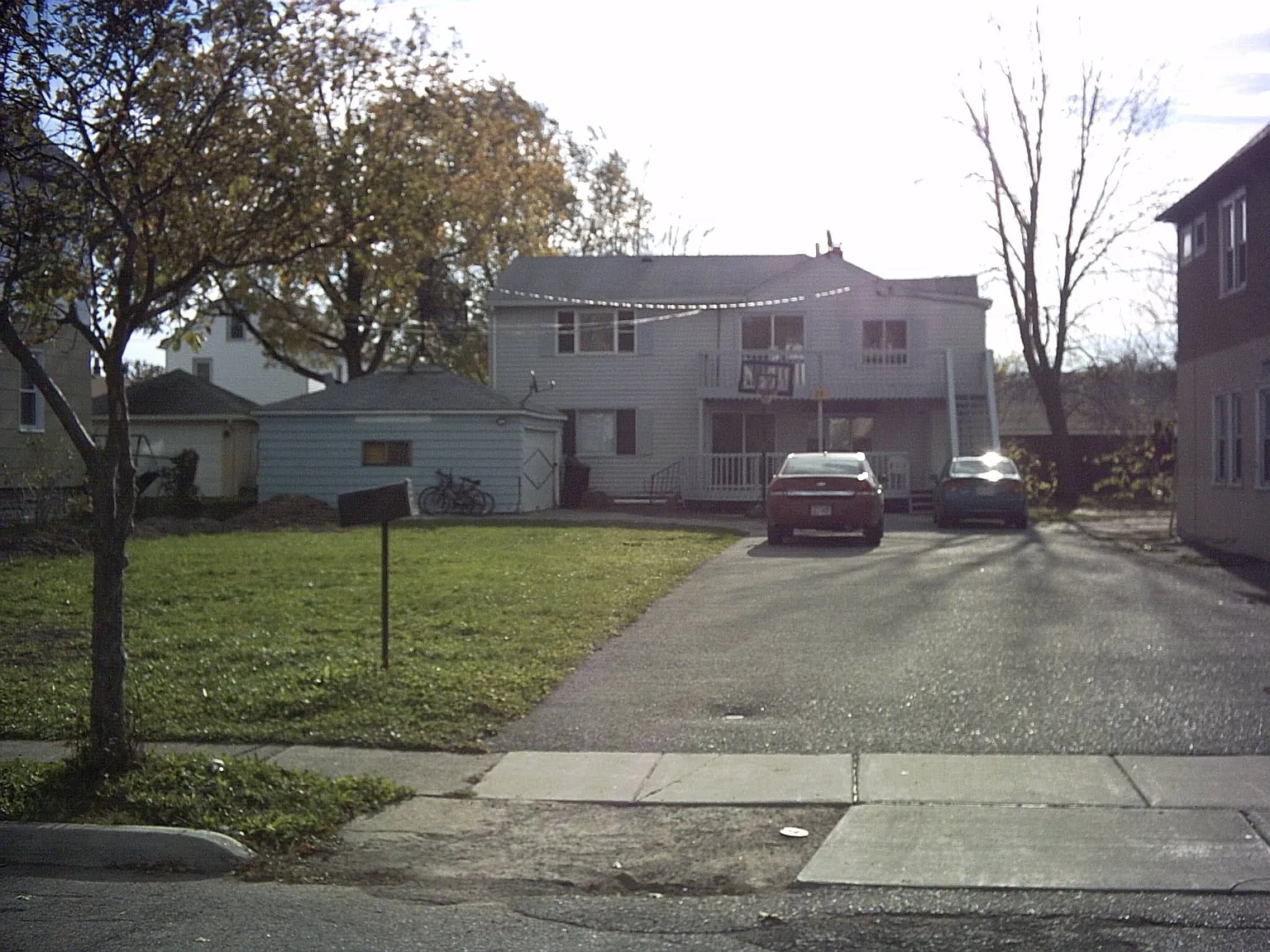 33 Riverdale Ave photo 1