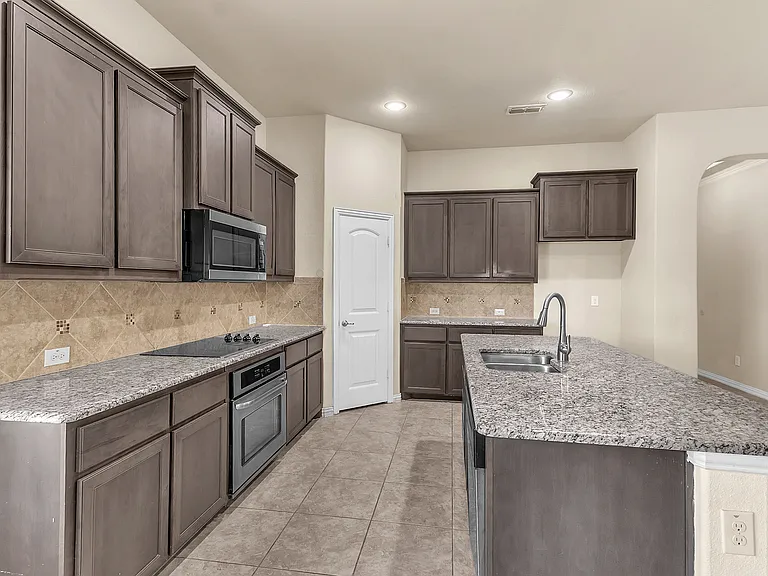 12836 Palancar Dr — Photo 8