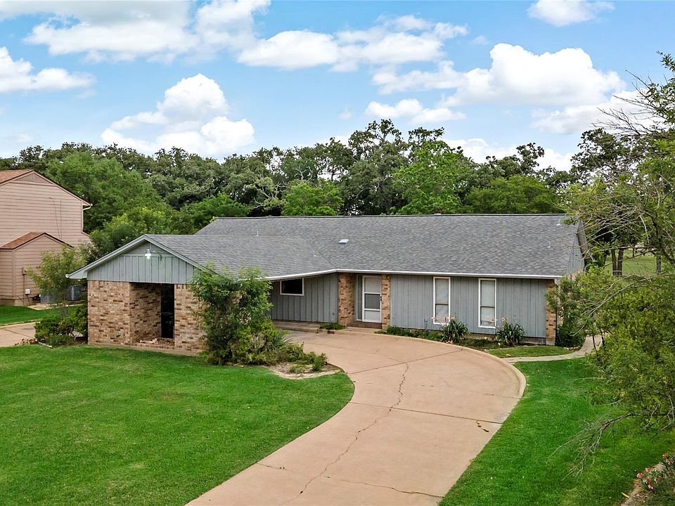 1st image of 2411 E Briargate Dr
