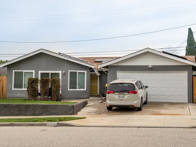 124 Barcelona St, Camarillo, CA, 93010
