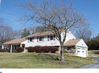 1054 Carolyn Dr, West Chester, PA 19382