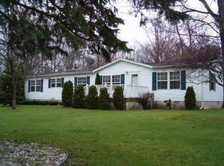 2245 Oakridge Dr, Farwell, MI 48622