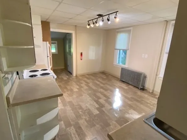 340 S Main St, Spring City, PA 19475