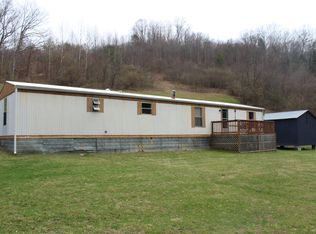302 Jones Branch Rd, Summersville, WV 26651
