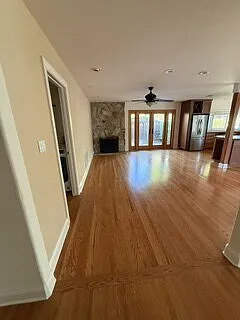 536 Curie Dr — Photo 8