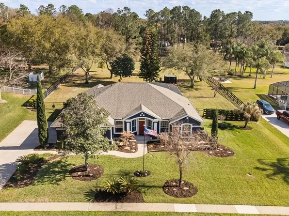 7624 Lake Angelina Dr, Mount Dora, FL 32757