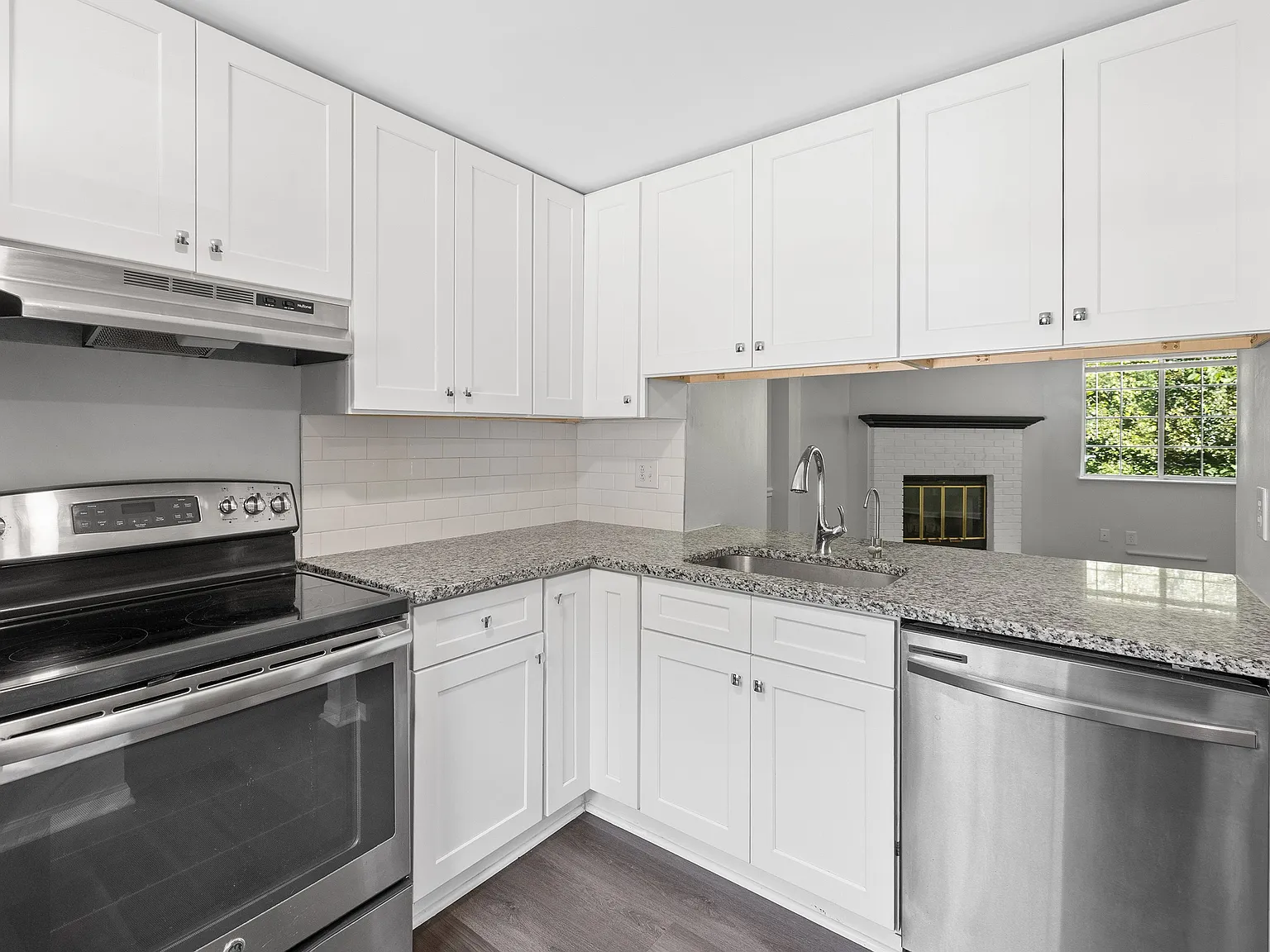 3 bed, 1320 sqft, $1,700 — Photo 3