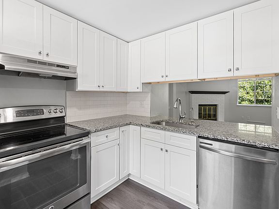 3rd image of 7722 Bernadette Ln