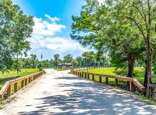 14 Laurel Ct, Cleveland, TX 77327
