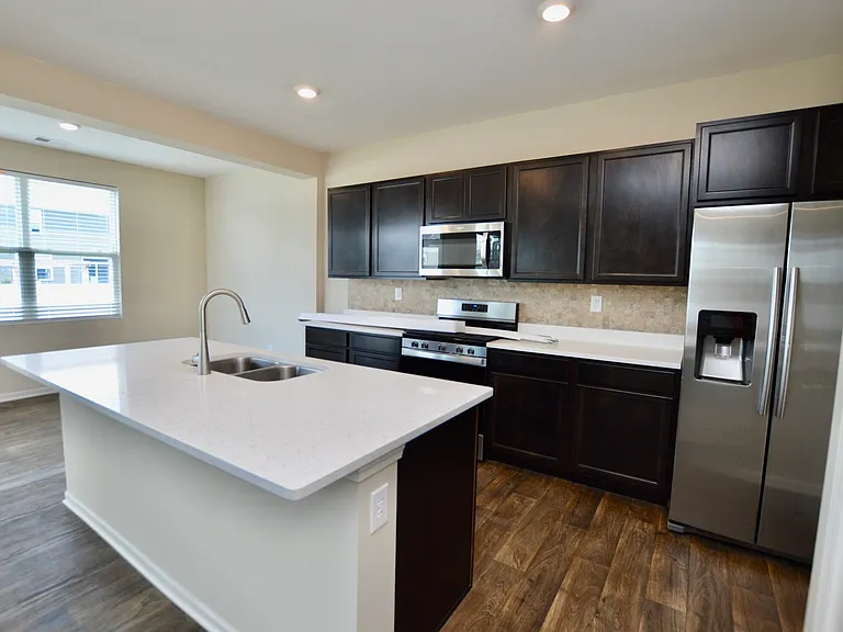 6816 Cobble Springs Ln — Photo 10
