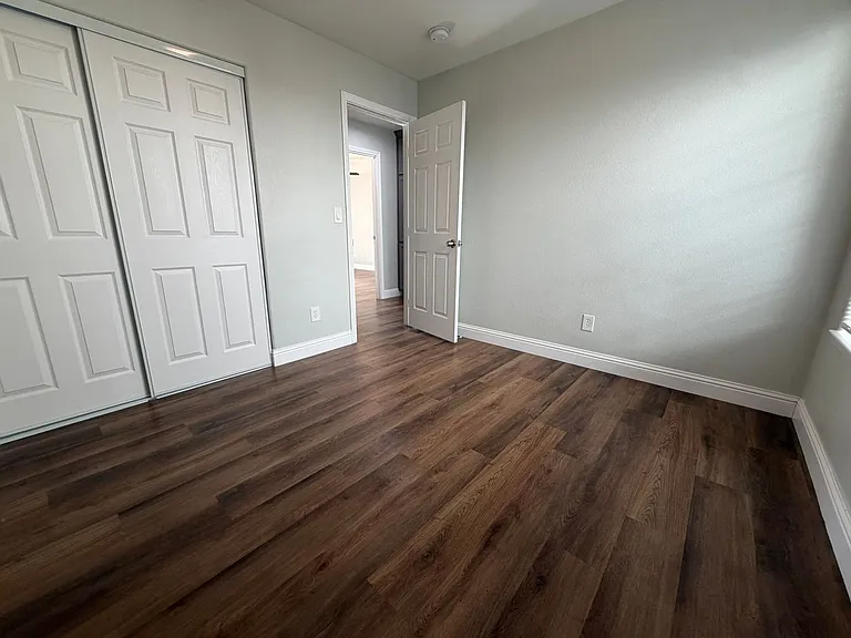 8267 Moorhaven Way — Photo 37