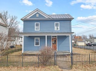 315 W 12th St, Waynesboro, VA 22980