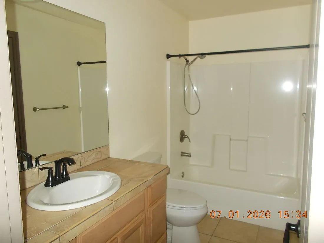 3 bed, 2.5 bath, 1617 sqft, $2,600 — Photo 1