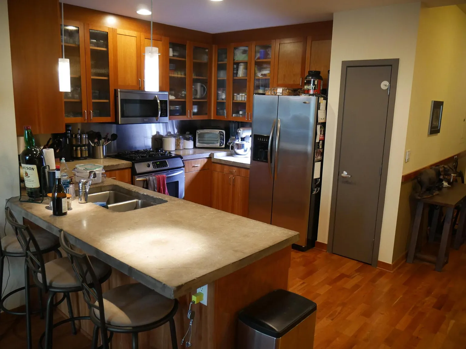 2716 Elliott Ave — Photo 3